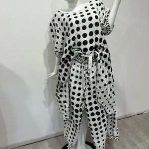 Polka Dot White and Black Relaxed Women’s two piece wide leg pant set